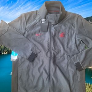 Washington State Cougars On The Field Caped Light Jacket Men's Size Large